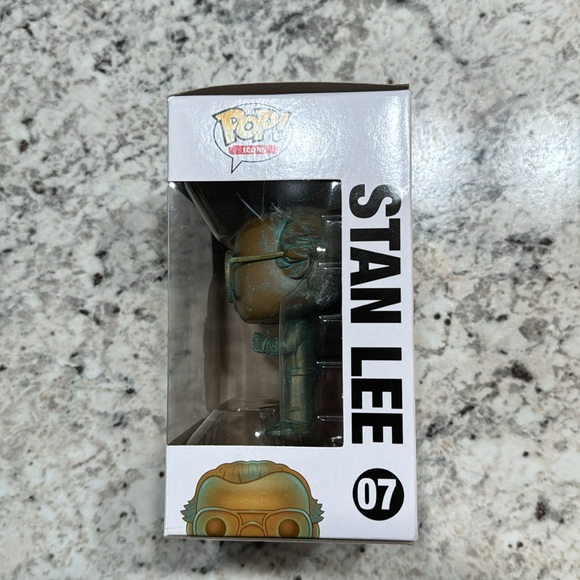 POP! Stan Lee. #07 - Picture 5 of 11